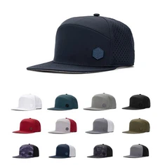Cappello personalizzato impermeabile con toppa in gomma PVC a 6 pannelli